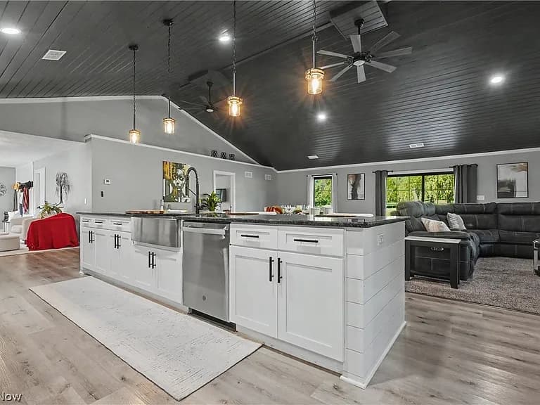 Western Reserve Kitchen & Interior Remodel project photo